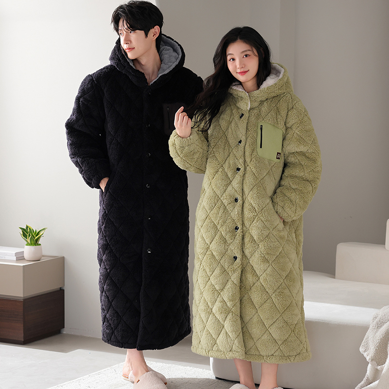 Winter Clothing Layers - Winter paar gewaad pyjama met capuchon